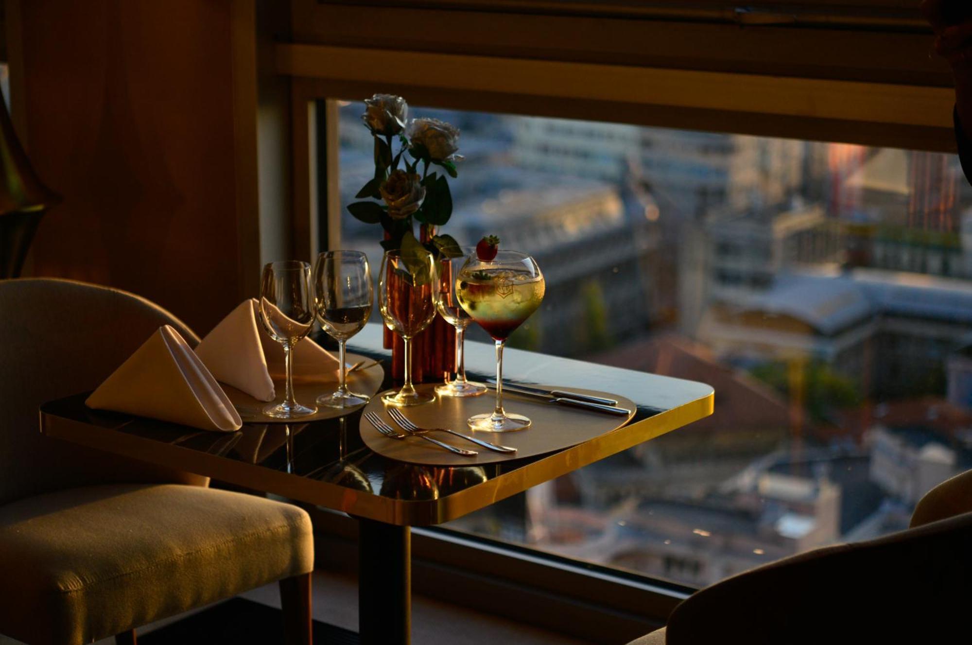Grand 5* Bucharest