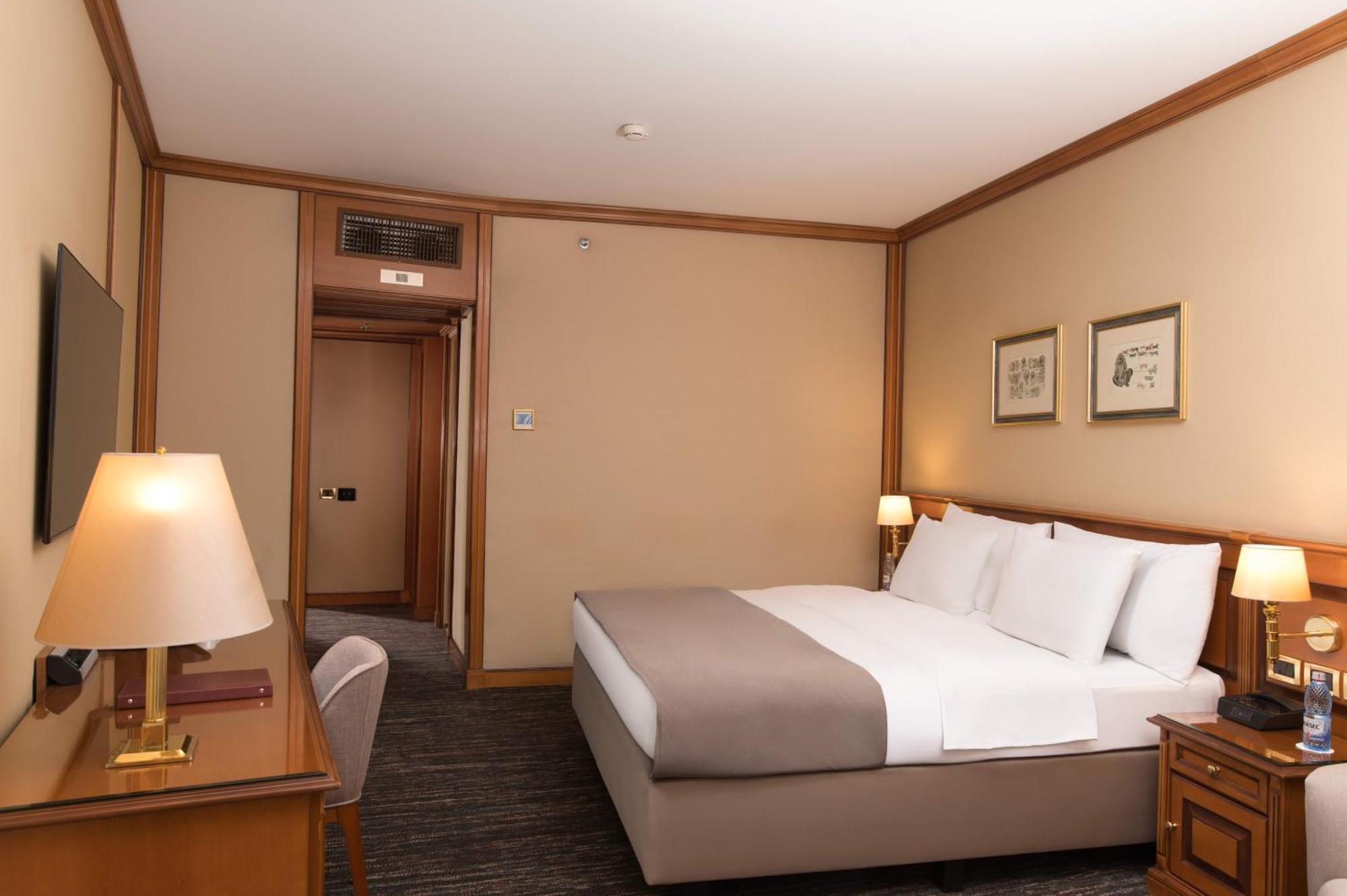 Hotel Grand 5*